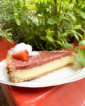 Strawberry cheesecake at 2022_place - Pop Up in Yerevan