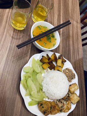   at Lian Hua Vegetarian in Hanoi