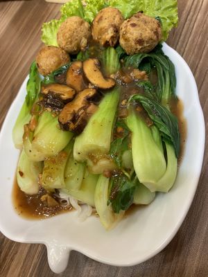   at Lian Hua Vegetarian in Hanoi