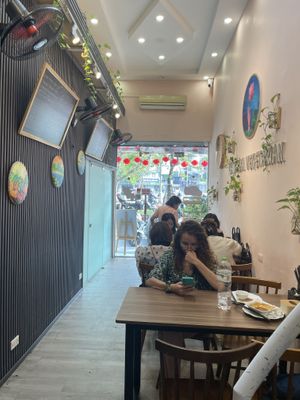   at Lian Hua Vegetarian in Hanoi