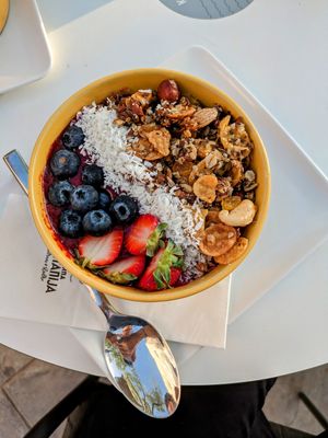  at Kavarna Kapitanija in Koper