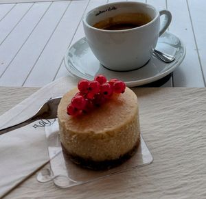  at Kavarna Kapitanija in Koper