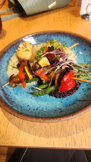 Prato do dia. Comida mediana e em pouca quantidade. at La Rouge in Porto Alegre