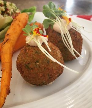Falafel de Grão de Bico e Nozes  at La Rouge in Porto Alegre