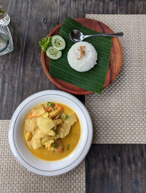Green Papaya Curry at Sweet Warung in Sidemen