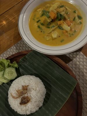 veggie curry  at Sweet Warung in Sidemen