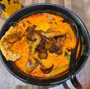 Curry noodle soup at Vegelicious Jr in Kuala Lumpur