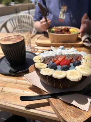 Jackfruit poke, smoothie bowl & chai lattee  at PLANT SHACK - Calpe in Calpe