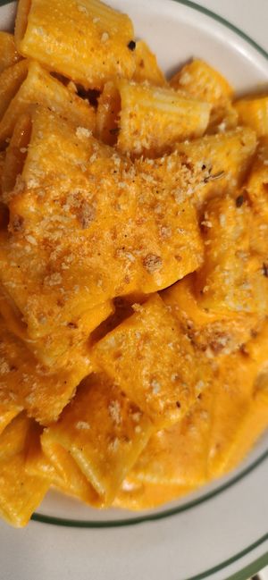 Mac n cheez at Garden Carver in Brooklyn