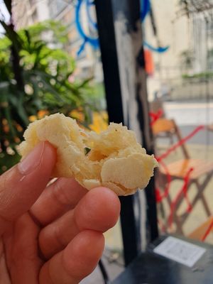 a textura do pão de queijo at Matuta Queijaria Vegana in Sao Paulo