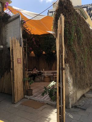 entrance to outside seating  at Mula in Tel Aviv