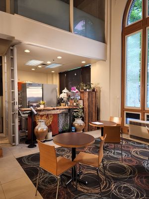  at Aiyaohno Cafe in Vancouver