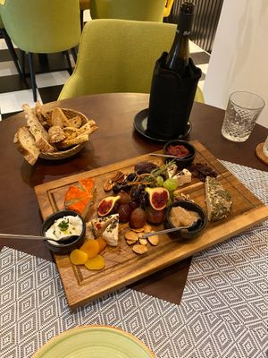 Amazing cheese board at Vegan Bistró in Mallorca