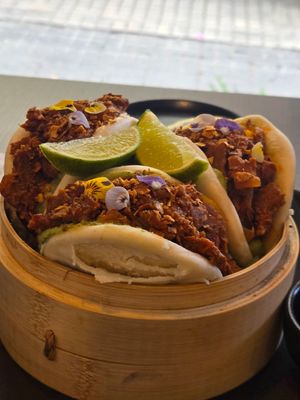 Pulled "pork" bao starter at Vegan Bistró in Mallorca
