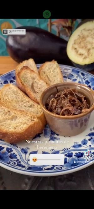 Picadas de berengena at Los Padmitos in Tumbaco