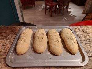 Producimos nuestro pan at Los Padmitos in Tumbaco