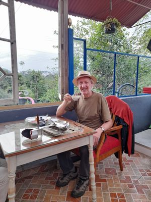 ☕café at Los Padmitos in Tumbaco