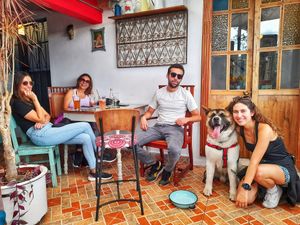 Hoy con Jaku, somos Pet-friendly🐶 at Los Padmitos in Tumbaco