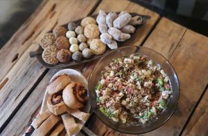 Lush food at Lotus Mellow in Valea Lunga