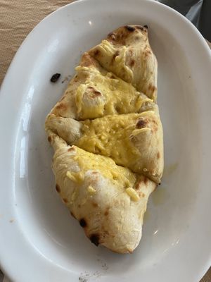 Vegan cheese garlic bread   at Bonanza  in Zakynthos