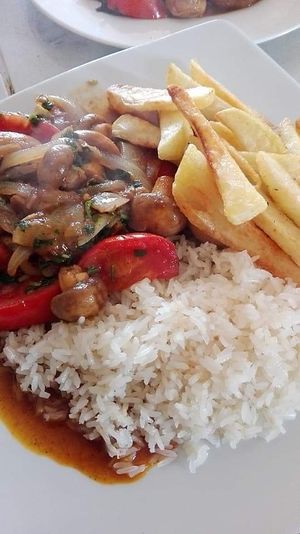 Saltado Peruano at Rupa Veg in La Serena