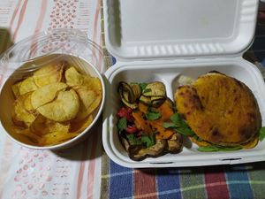 Vegan burger with chips #Veganuary at Biò in Catanzaro