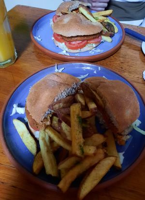  at El Encuentro - Tigre in Cusco