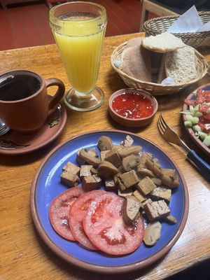 eggs replaced by tofu  at El Encuentro - Tigre in Cusco