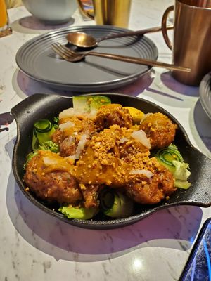 Peanut lemon vegan chicken at Vegan Amore 蔬慕 in Taipei