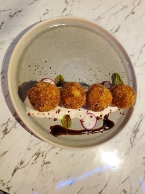 Potato balls at Vegan Amore 蔬慕 in Taipei