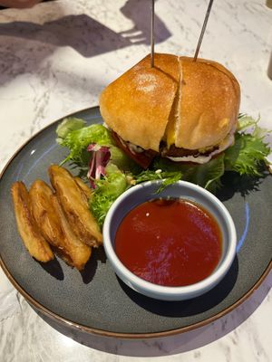 Meanest portion of chips ever with our burger! at Vegan Amore 蔬慕 in Taipei