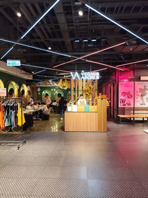 Cafe front at Vegan Amore 蔬慕 in Taipei