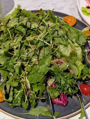Warm mushroom and arugula salad at Vegan Amore 蔬慕 in Taipei