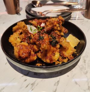 Cauliflower appetizer at Vegan Amore 蔬慕 in Taipei