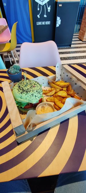 Jungle BBQ at Flower Burger - Santa Giulia in Milan