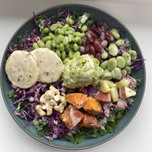 Buddha bowl  at Naturawell in Lincoln