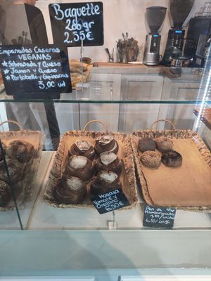 Bread and bagels at La Consciente in Barcelona