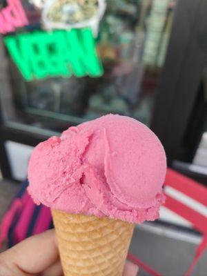 Erdbeereis at Gelateria Curniciello in Heligoland