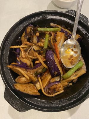 Spicy eggplant in a clay pott  at Nature Vegetarian Restaurant in Oakland