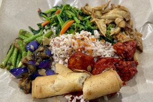 Local color  at SIN - Ding Shang Vegetarian 鼎上- T2 in East Singapore