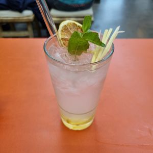 Beyond lemonade at Beyond Ramen in Berlin