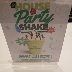 Did it say mint shake? at Hart House - Sepulveda in Los Angeles