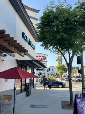 entry   at Hart House - Sepulveda in Los Angeles
