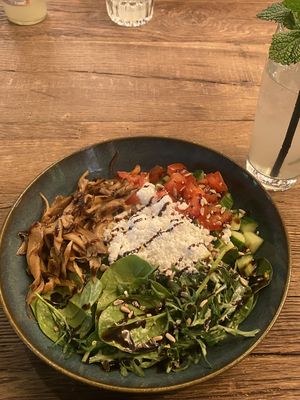 Glow Bowl  at Heaven's Kitchen in Stuttgart