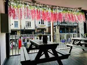 Outdoor seating on the rows  at Pink Lettuce in Chester