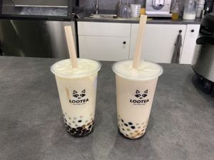 Mango, coconut milk, soy milk, tapioca and lychee bubbles. Jasmine tea, soy milk, tapioca and passion fruit bubbles   at Lootea in Prague