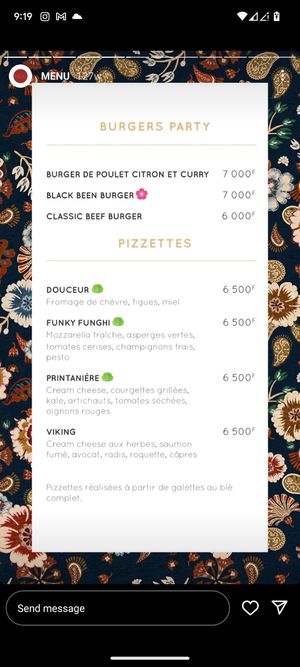  at Flow Happiness Food in Dakar