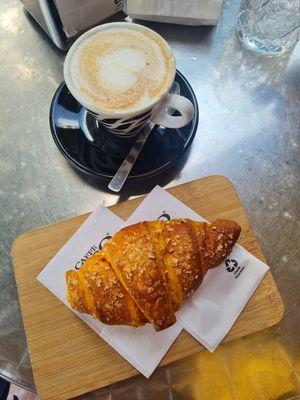 Vegana Carote Agrumi - inside orange jam, delicious, not too sweet at Kento in Sirmione