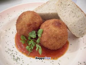 Lunch plate part two. at Salon de Nanadecor in Tokyo
