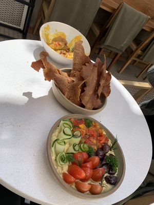 Hummus   at Let it V - Devoto in Buenos Aires